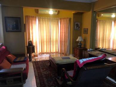Avant Court For Sale