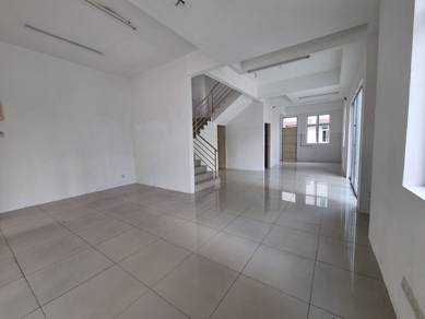 3 Storey Terrace Corner House @ Lengkok Pantai Jerjak For Sale