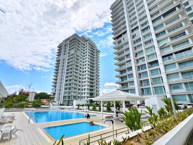 Bay Resort Condominium Unit near Tanjong Lobang Beach