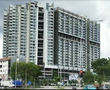 Univ 360, Seri Kembangan‼️FACING POOL & RENOVATION