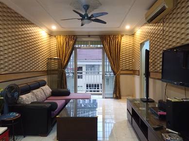 Furnished Condo To Let at Platinum Hill PV 3, near school, shops, LRT