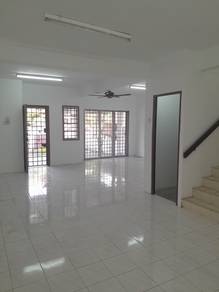 Cheap and Near Senai Airport