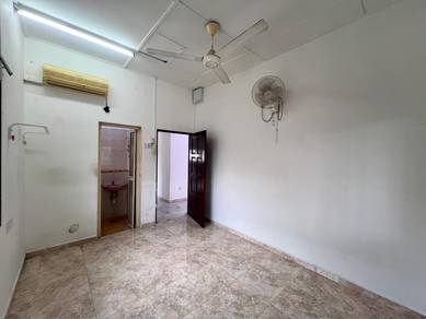 1storey Landed House 3r2b Endlot Unit Near Ampang Hospital Gd Conditio