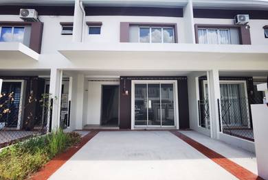 LOW DEPOSIT🔥NEW HOUSE 2 Storey Cendana Greenwood Salak Perdana