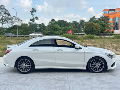 Mercedes Benz CLA200 (CBU) 1.6 AMG LINE (A)