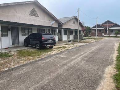 Rumah Kg raja style STUDIO tiada bilik utk bujang shj
