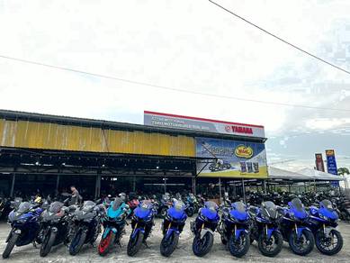 Used TAHUN 2018 YAMAHA R25 V1 FULL LOAN OTR!!