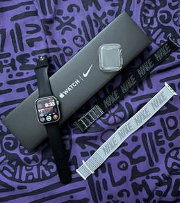 APPLE WATCH S7 45MM NIke edition