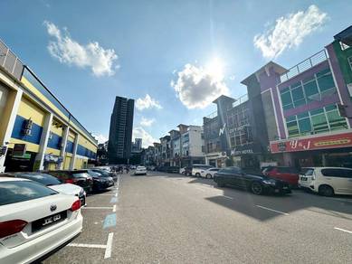 Nusa Bestari 3 Storey Shoplot With Rc Roof Top Tenanted Roi 5% Freehol