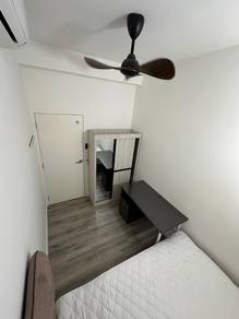 Female single Room  At Cubic Botanical  Pantai Dalam near UM,Bangsar