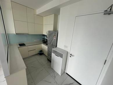 Female single Room  At Cubic Botanical  Pantai Dalam near UM,Bangsar