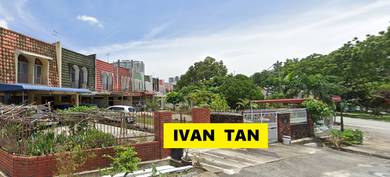 2 Sty Terrace Jln Delima Greenlane【Can Park 6 cars】2400sf Main Road