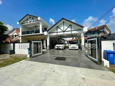 CORNER LOT Double Storey Terrace Jalan Platinum Seksyen 7 Shah Alam