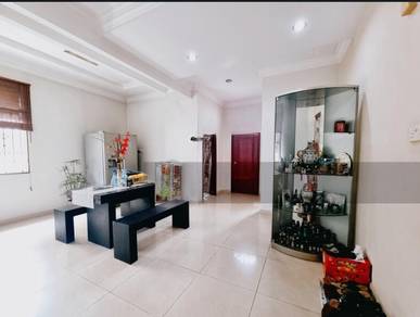 Resort-Style Bungalow with Garden Oasis – Bukit Jalil Golf & Country