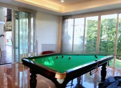City Luxury with Suburban Charm – Taman Yarl Pool Bungalow