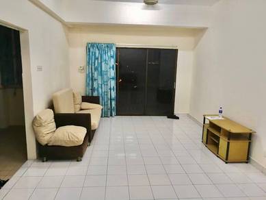 NEWLY PAINTED Sri Manja Court Condo Petaling Jaya FOR SALE