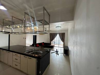 For Rent: 1320 sqft Condo – Mid Floor, Corner Unit