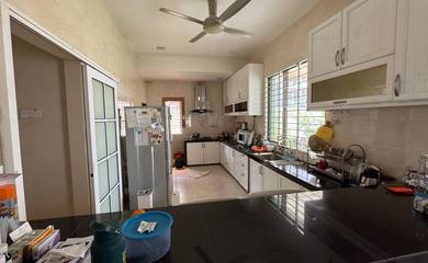 Taman Selayang Jaya 2.5 Sty Semi D (Renovated/Well Maintain)