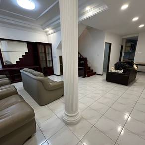 BDC Double Storey Corner House For Rent📍BDC, 5 bedrooms,Near Saradise