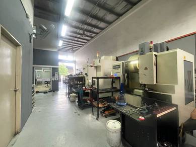 Taman Daya - Light Industry Factory Corner lot For Rent 🦋