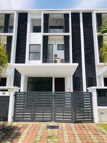 3 STY Terrace Eden Jalil Puncak Jalil Seri Kembangan 5 Rooms 20x70
