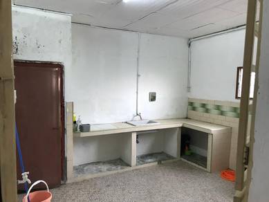 Freehold! Below Market Value by RM80K! Facing Main Road  Assam Kumbang