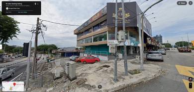 3 Storey Corner Shop Facing Mainroad Easy Access to Mainroad & Highway