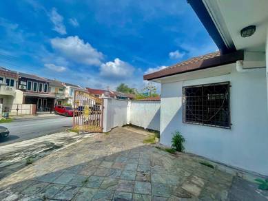 DUAL GATE EXTENDED🔥CORNER LOT 2 Storey SS19 SS 19 Subang Jaya