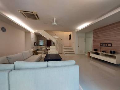 Lush Residence Townhouse For Rent (Lower Unit)