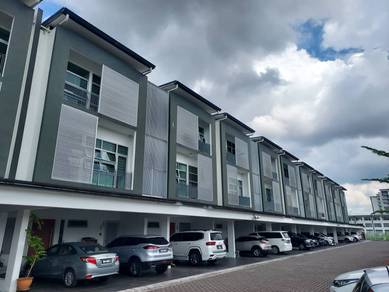 Lush Residence Townhouse For Rent (Lower Unit)