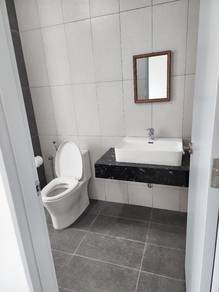 Ready to move in , fully furnished , walking distance to LRT