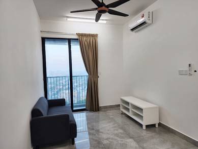 Ready to move in , fully furnished , walking distance to LRT