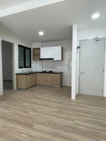 GOLDEN COURT P RESIDENCE at Batu Kawa For Sale
