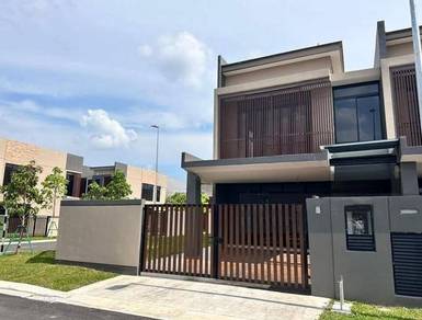Corner Unit Aurora Sentral Iskandar Puteri 2833 sqft Freehold Non Bumi