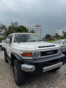 Toyota FJ 4.0 CRUISER (A)
