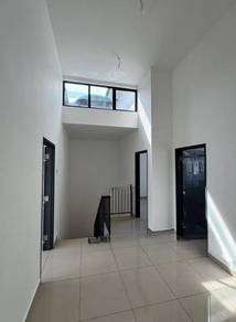 Move In Ready Austin Duta JB 2-Storey Terrace House Freehold RM820K