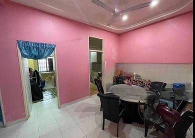 Spacious Skudai 4R3B Home in Pulai Indah Freehold Renovated Unit