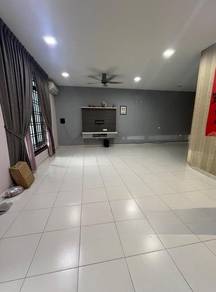 Renovated 3-Storey Terrace in Mutiara Mas Skudai 5 Bedroom and Guarded