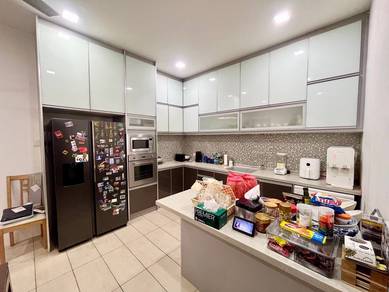 Fully Renovated 3.5 Storey Superlink House, Duta Suria Residency