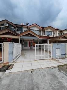 Taman Putra Prima Puchong 4R3B Type Double Sty House for Sales