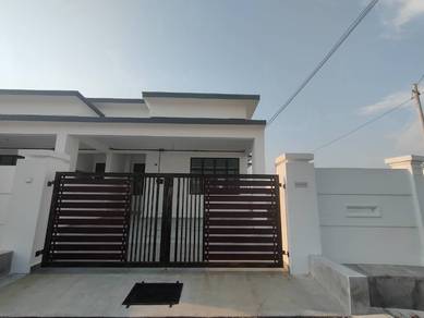 Rumah Teres Setingkat Lokasi Strategik!!Promosi Terhad!!Kluang
