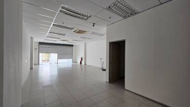 Office / Shop At ELIT AVENUE, Renovated Unit, 1116sf, Facing Road