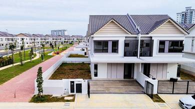 BRAND NEW CORNER LOT Double Storey SEMI D Sejati Lakeside 2 Cyberjaya