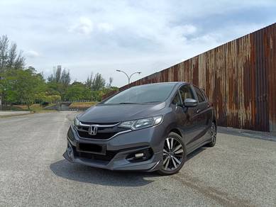 FULL LOAN ! Honda Jazz 1.5 V 2018 ! FAST LOAN !