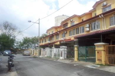 Balakong Bukit Emas Duplex Townhouse , Freehold , 3Rooms , B/Market