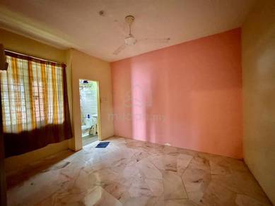 Ground Floor Megah Court Apartment For Sale