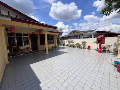 Taman Rinting Single storey endlot jalan tembusu good location