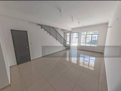 Taman Puncak Tropicana Double Storey Terrace Pekan Nanas