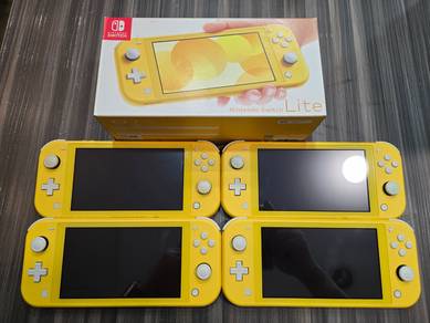 Nintendo Switch Lite (Like New) - Fullset