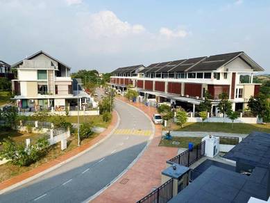SPACIOUS RENOVATED 3 Storey SUPERLINK Terrace Thistle Grove Denai Alam
